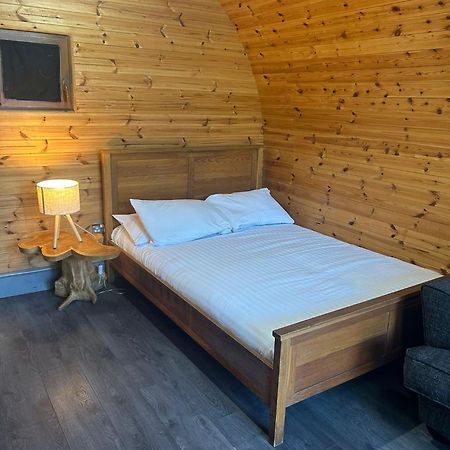 Original Glamping Pod With Hot Tub 호텔 프로드샴 외부 사진